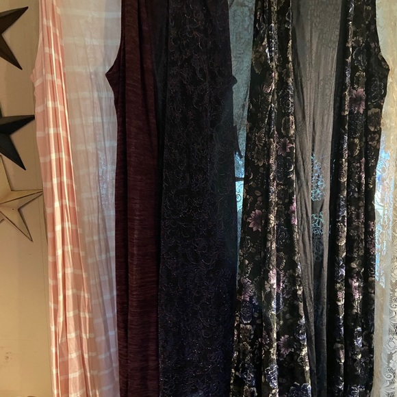 Lularoe joys. Sizes medium large and xl - Picture 15 of 17